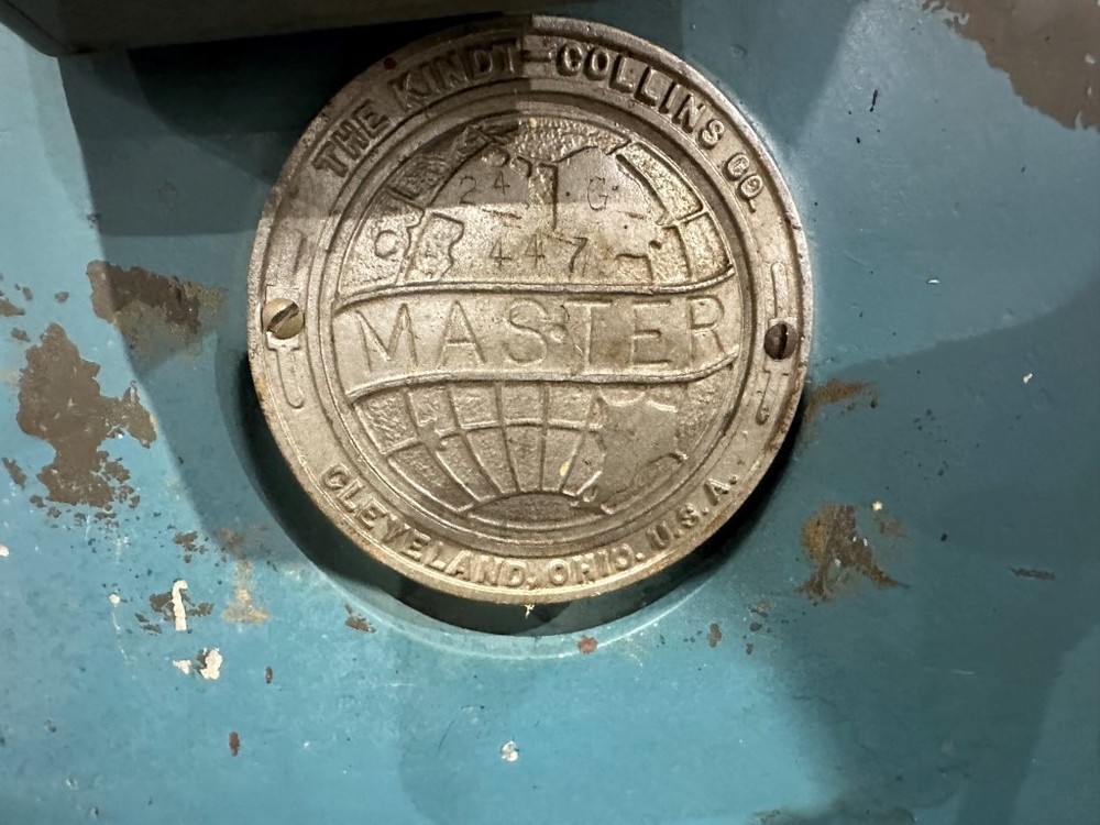 MASTER 24" DISC SANDER - Angling Table