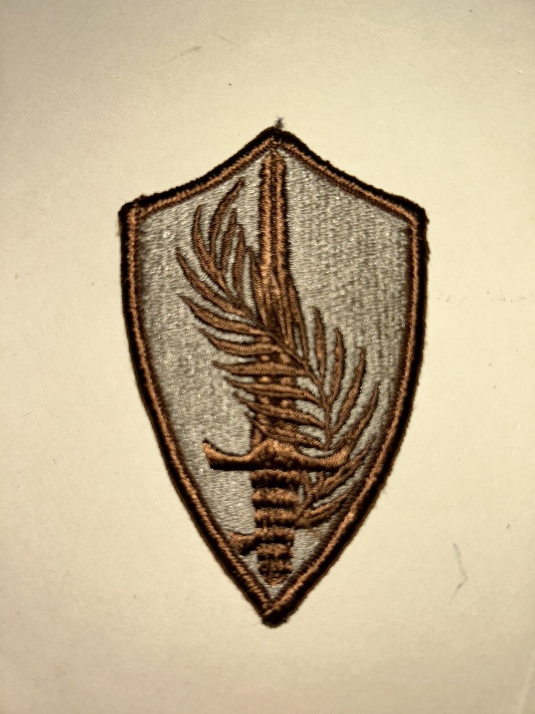 U.S. ARMY - CENTRAL COMMAND [CENTCOM] (DCU) DESERT - MERROWED EDGE UNIT PATCH