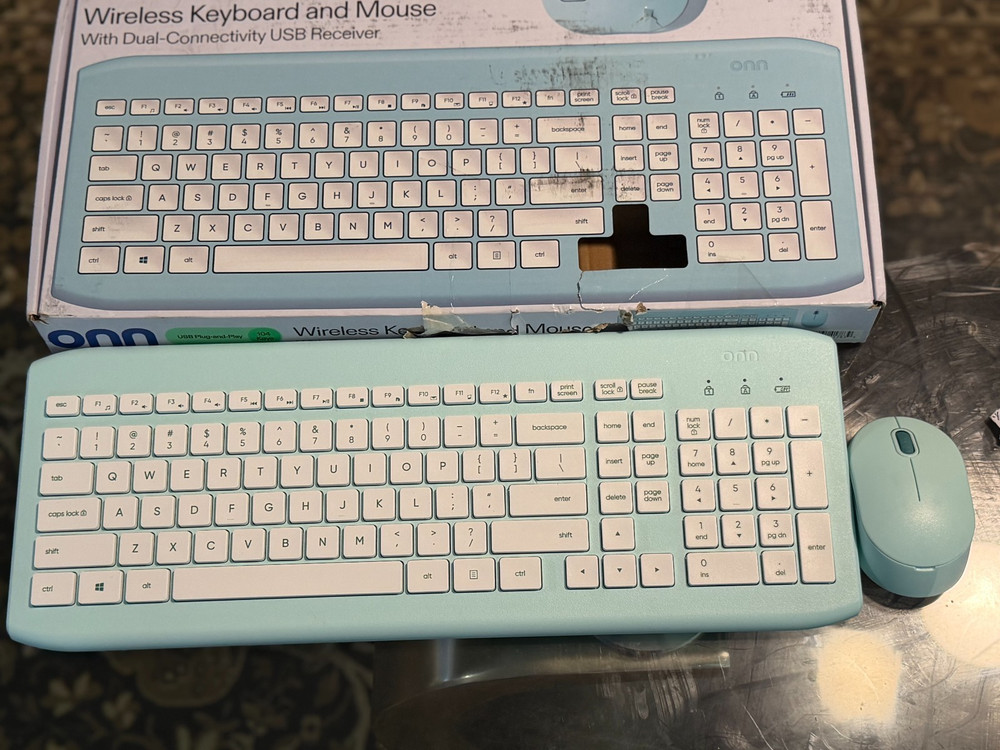 Gaming & PC Accessories Bundle Lot – Wireless Keyboards, Mouse & Headsets