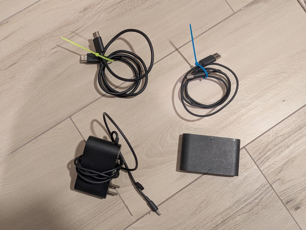 HTC Vive Link Box 2PU6100 + Power Adapter + USB + HDMI cable