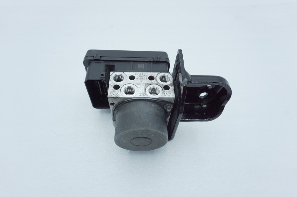 2012 Harley Dyna FXDWG Wide Glide OEM ABS Brake Pump & Control Module