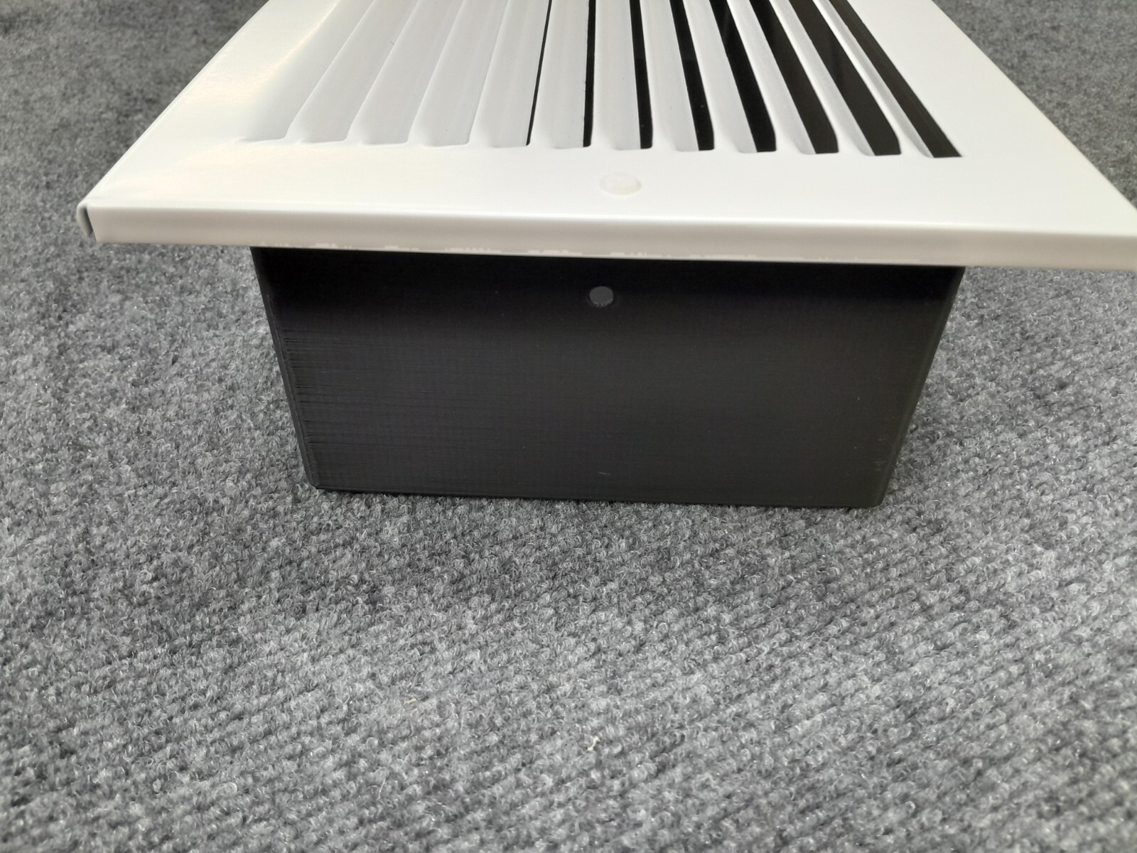 Hidden Wall Safe Air Vent Cover Secures Jewelry, Valuables, Cash guns.