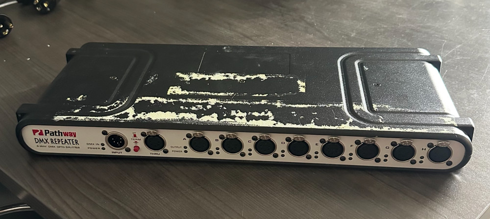 Pathway Connectivity DMX Repeater/Opto Splitter 9016