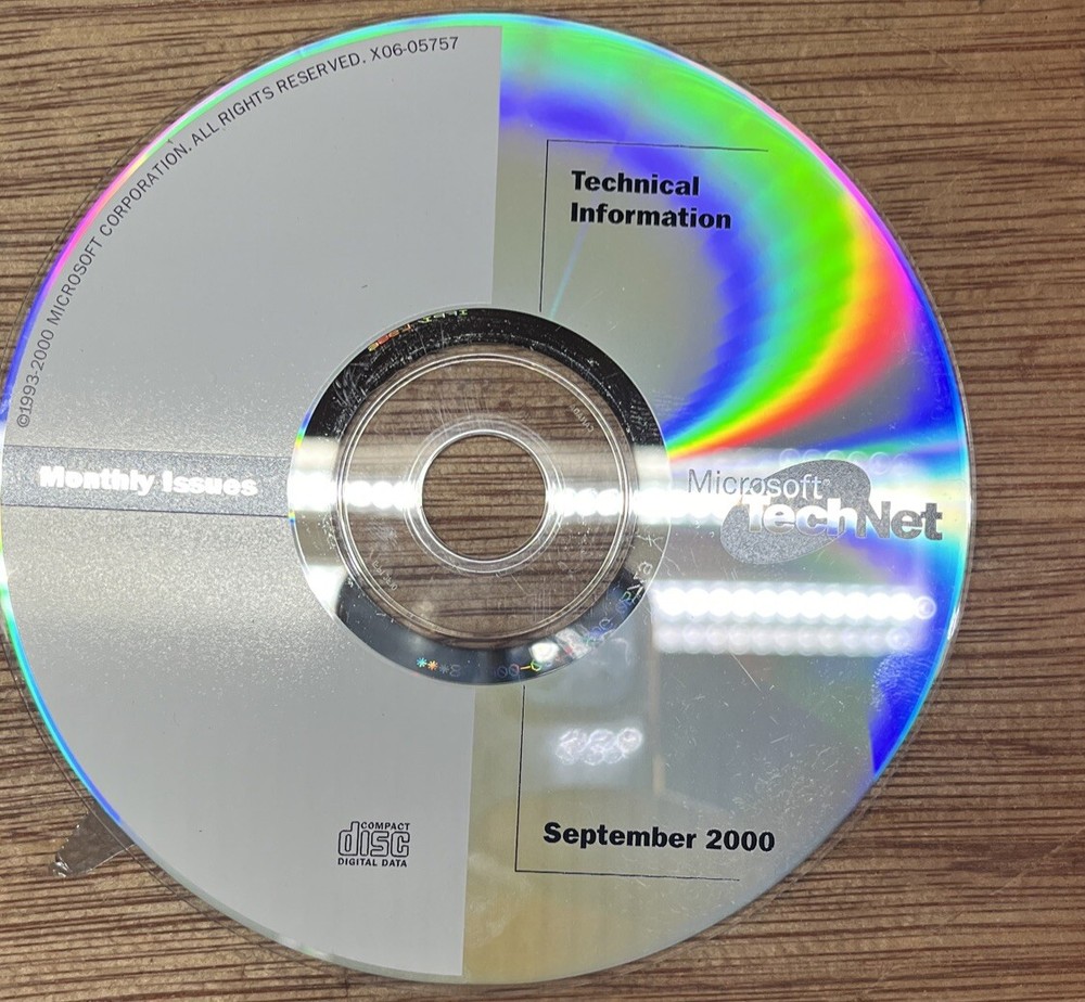 Vintage Lot of ( 10 ) Microsoft CD Compact Disc Windows 2000 Technet Bundle