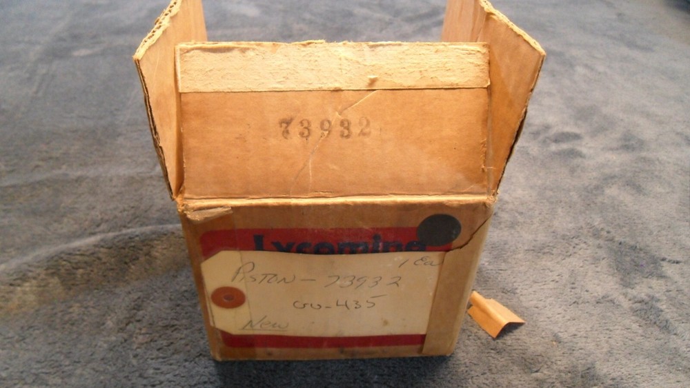 LYCOMING AIRCRAFT ENGINE RARE NEW PISTON #7932