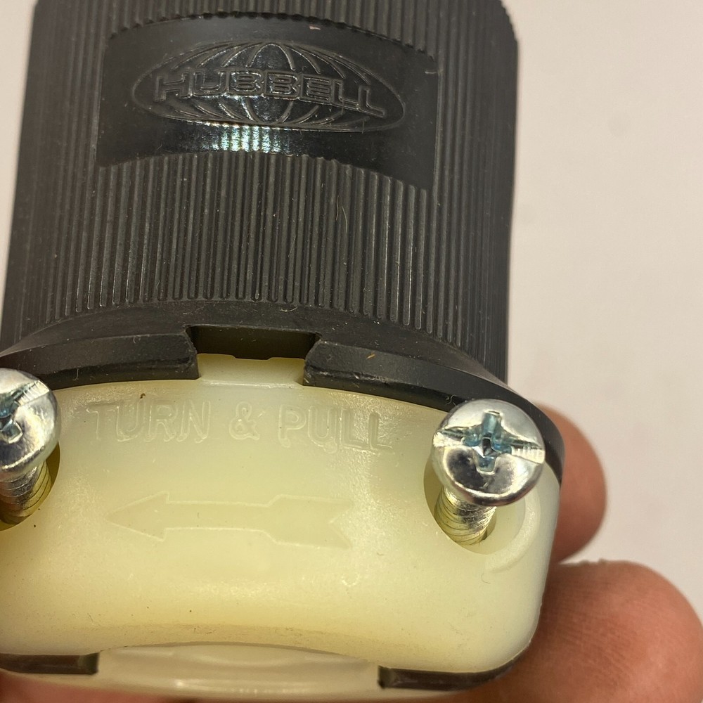 Hubbell 20A 125V Turn & Pull Grounding Locking Plug🔔