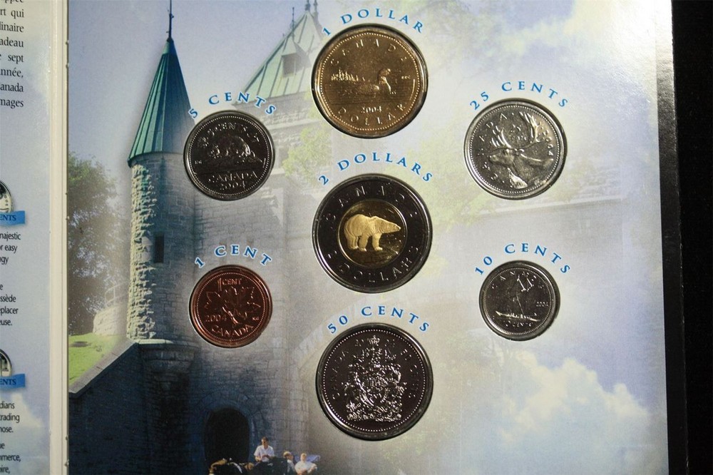 2004 OH CANADA UNCIRCULATED COIN SET ROYAL MINT