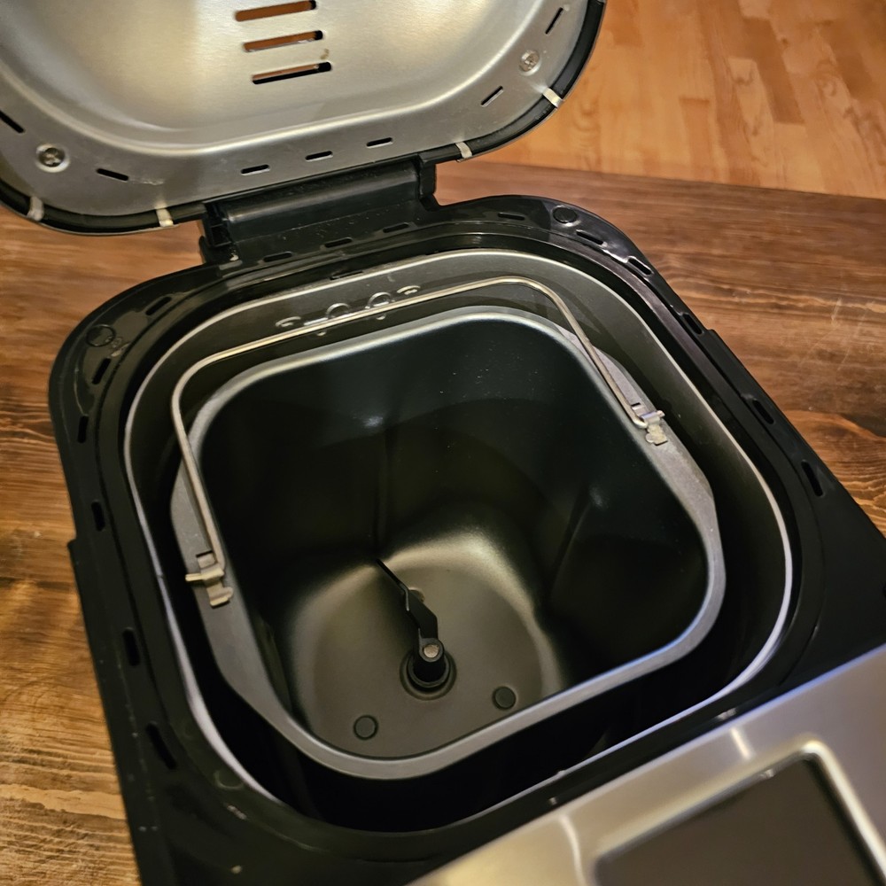 Cuisinart CBK-110 Automatic Bread Maker Stainless Steel Tested Clean Intertek