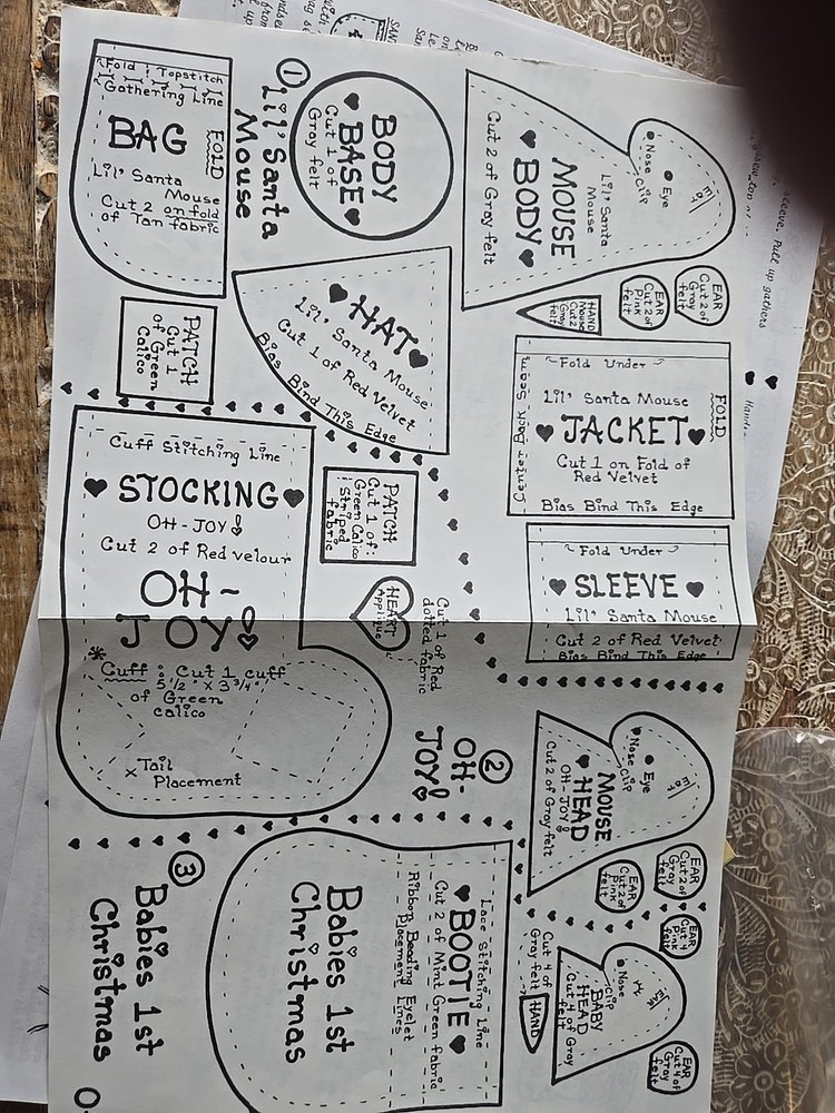 Loving Stuff Mice Ornaments Kit