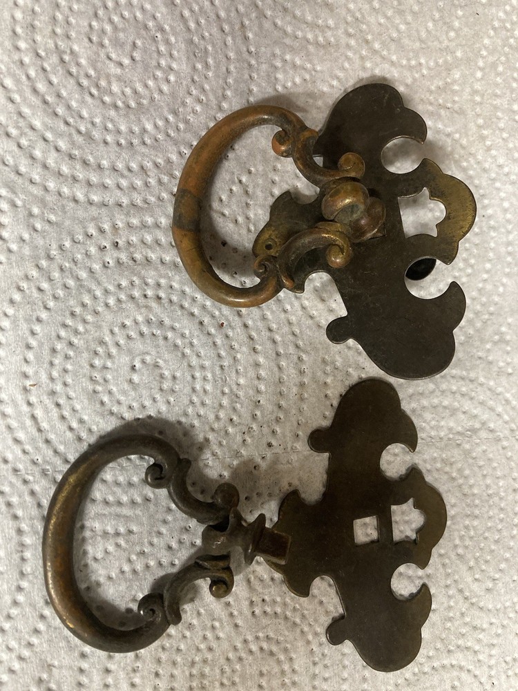 2 Handles For Antique Steamer Trunks