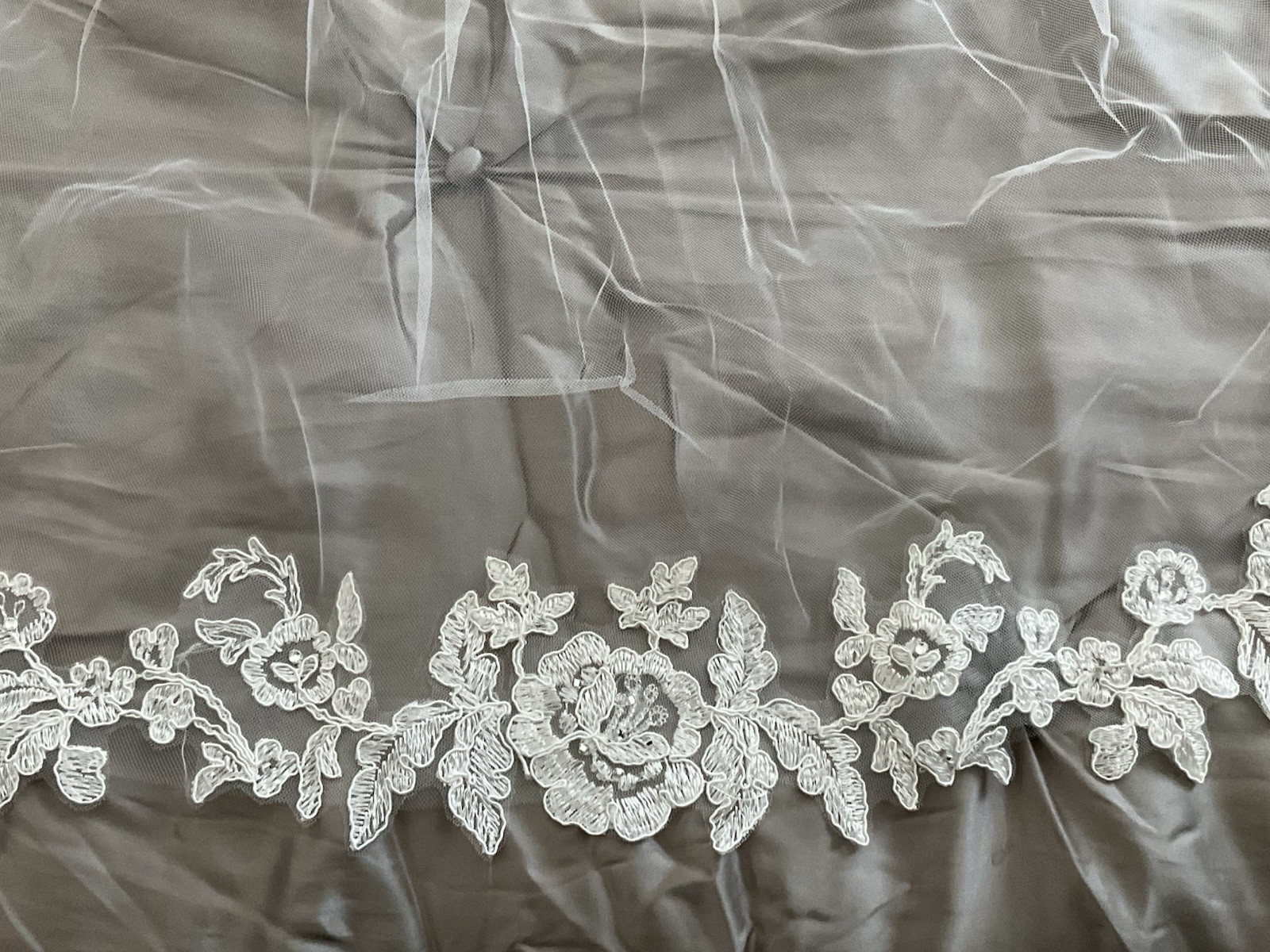 Vintage Tulle/Lace Bridal Wedding Veil