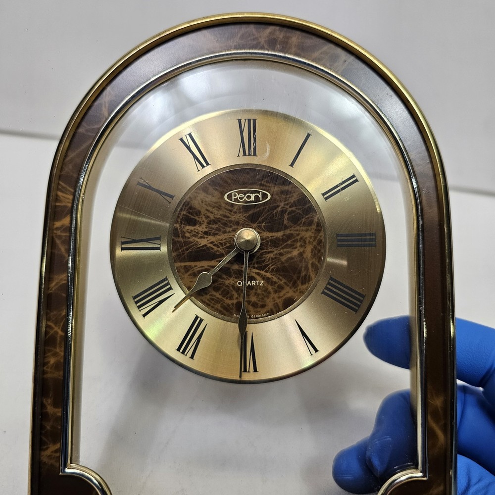 Hechinger Quartz (W. Germany) mantel clock 6" brass, floating effect. Working!