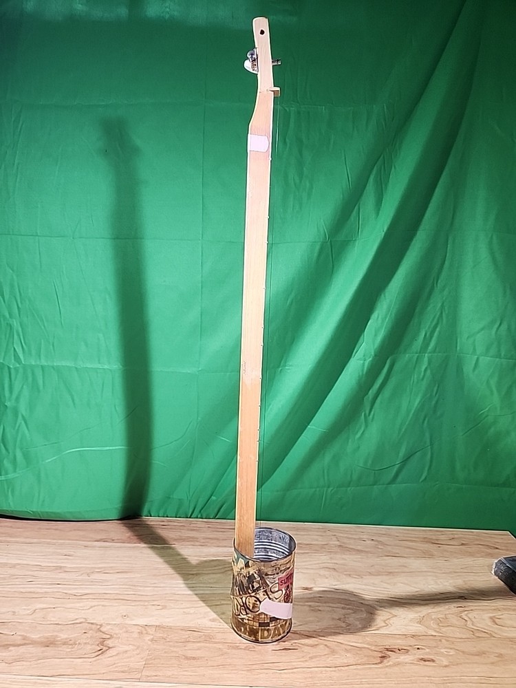 Vintage J Folks One-String Canjo