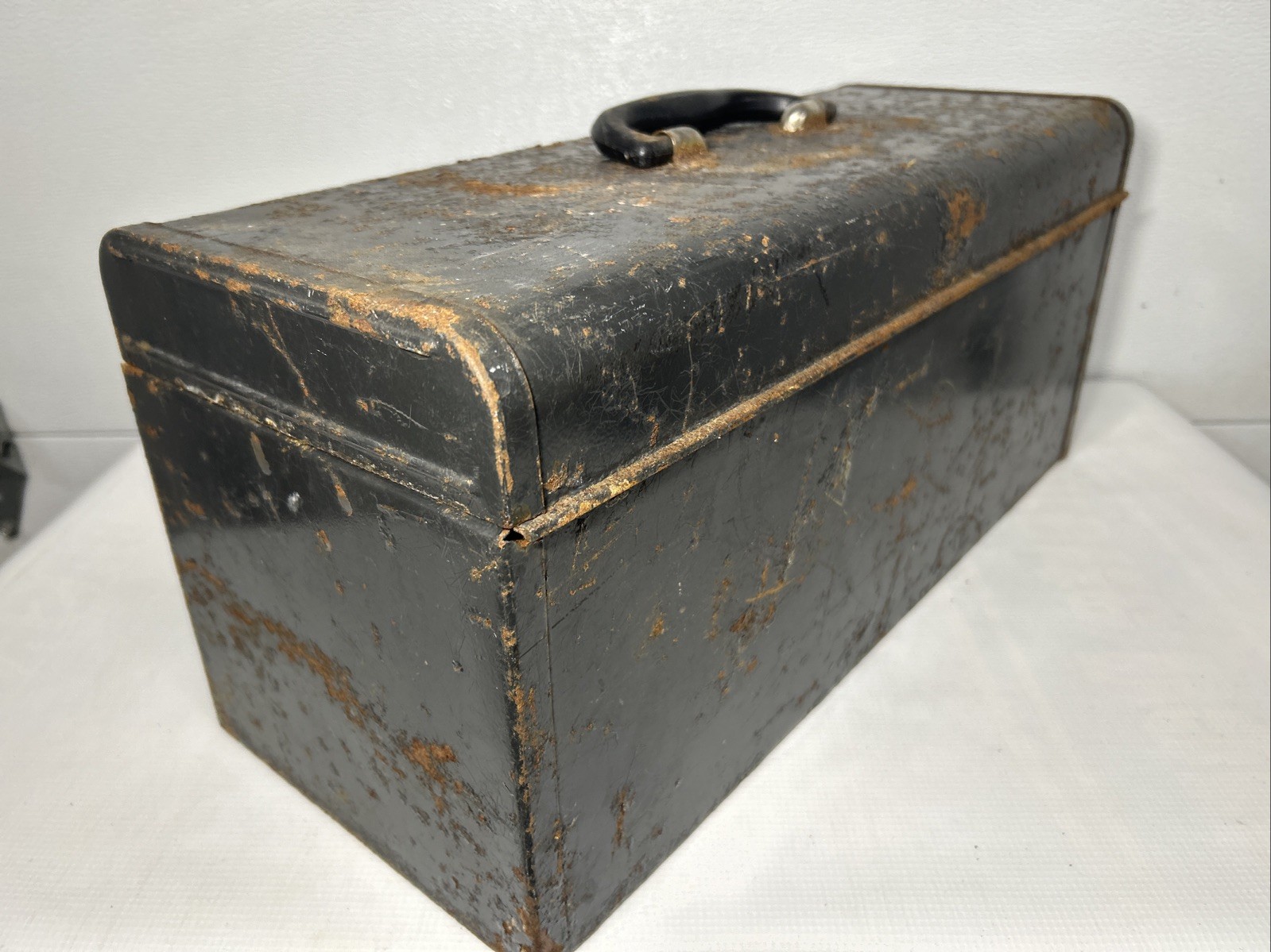 Vintage Sears Craftsman Gray Metal Tool Box Nice Patina 20”L x 8”W x 9"H w/Tray