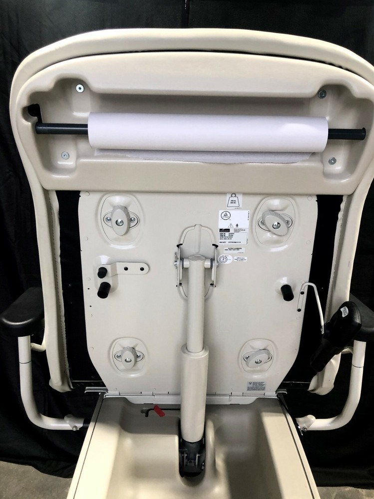 Midmark 625 Bariatric Power Exam Table Dual Wireless controls