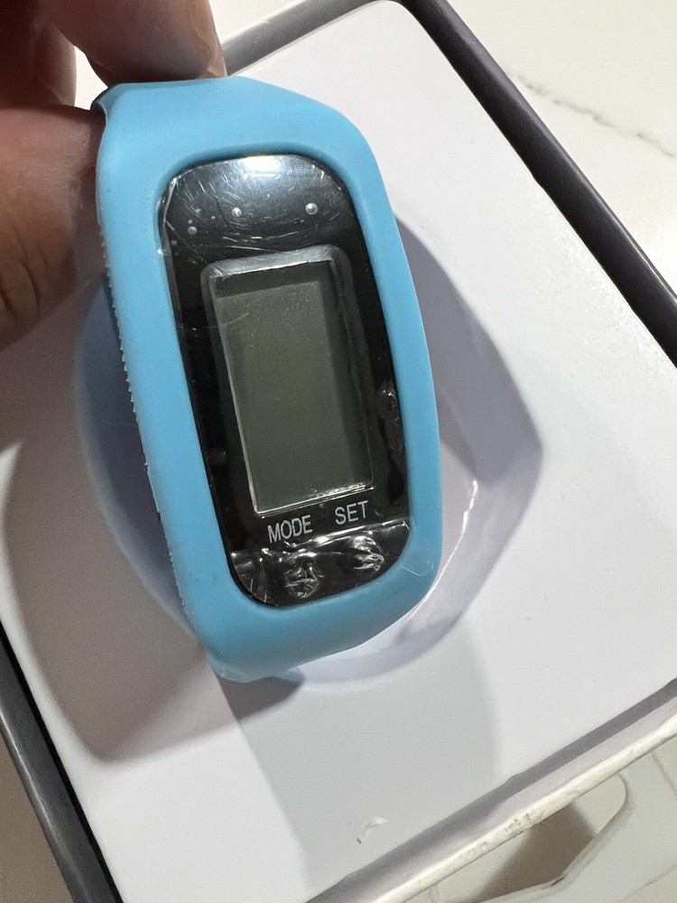 IJoy Activity Tracker Blue Distance & Step Counter Calorie Calculation NEW
