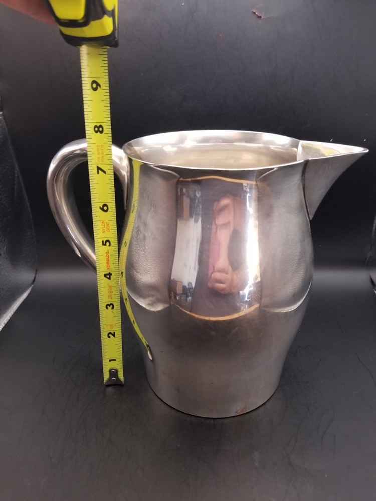 Vintage Reed & Barton Pitcher 5660 Silverplate 7 1/2 tall