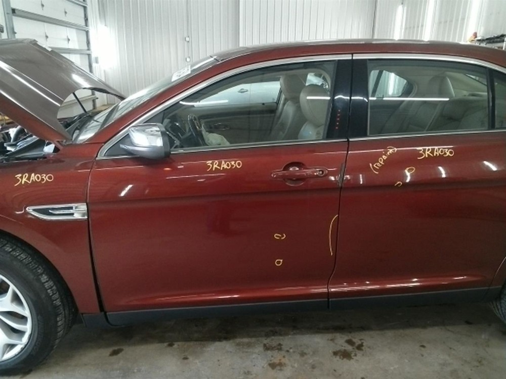 TAURUS 2014 High Mounted Stop Light 104786664