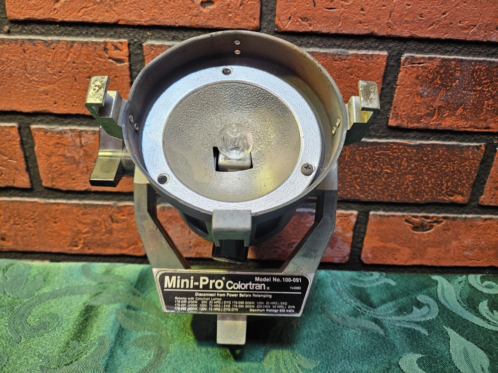 Camera Light Mini-Pro Colortran Model 100-091 Untested