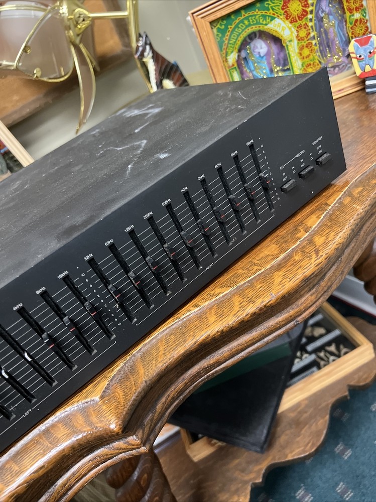 Vector Research VQ-110 Ten Band Graphic Equalizer
