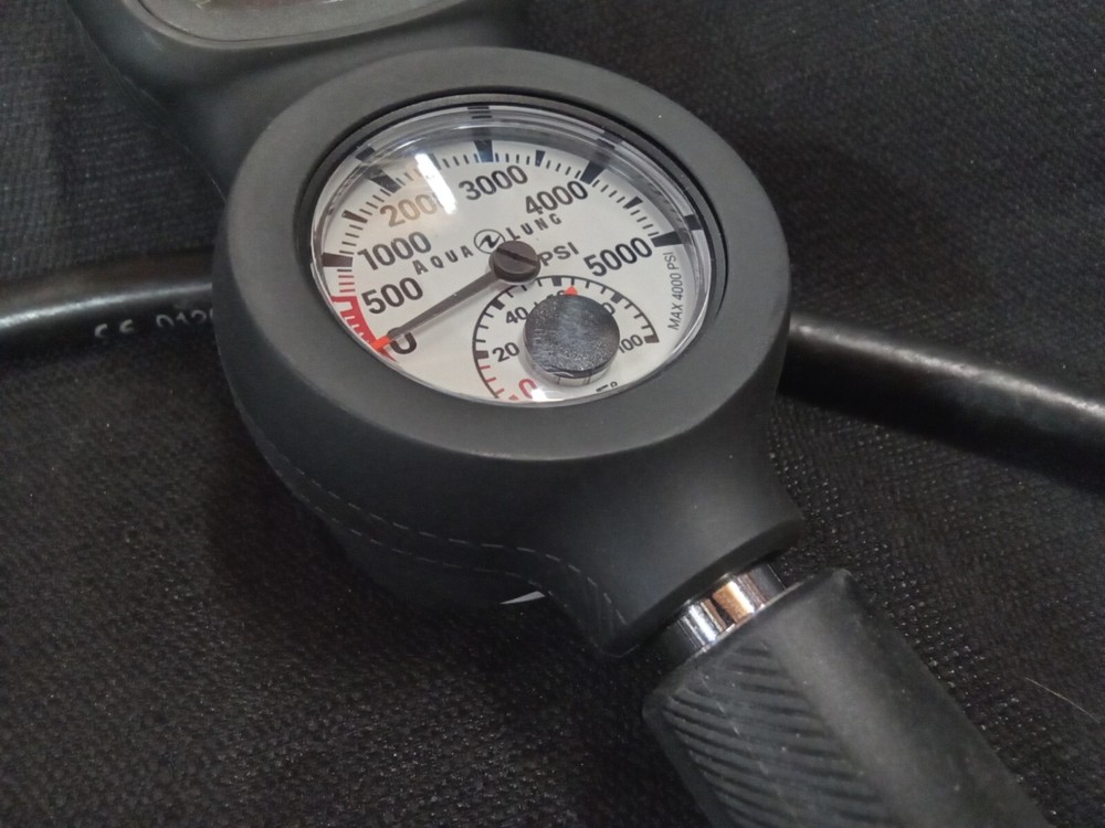Aqua Lung 1330R Dive Computer 2-Gauge Console