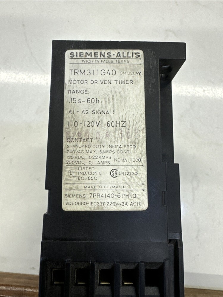 Siemens Time Delay Relay TRM311G40 NOS