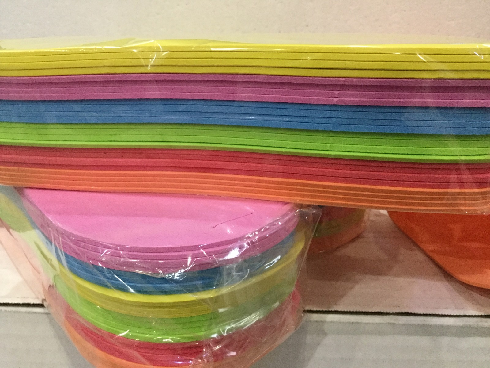 180 pairs Disposable foam pedicure spa flip flop slipper 6 assorted color (fold)