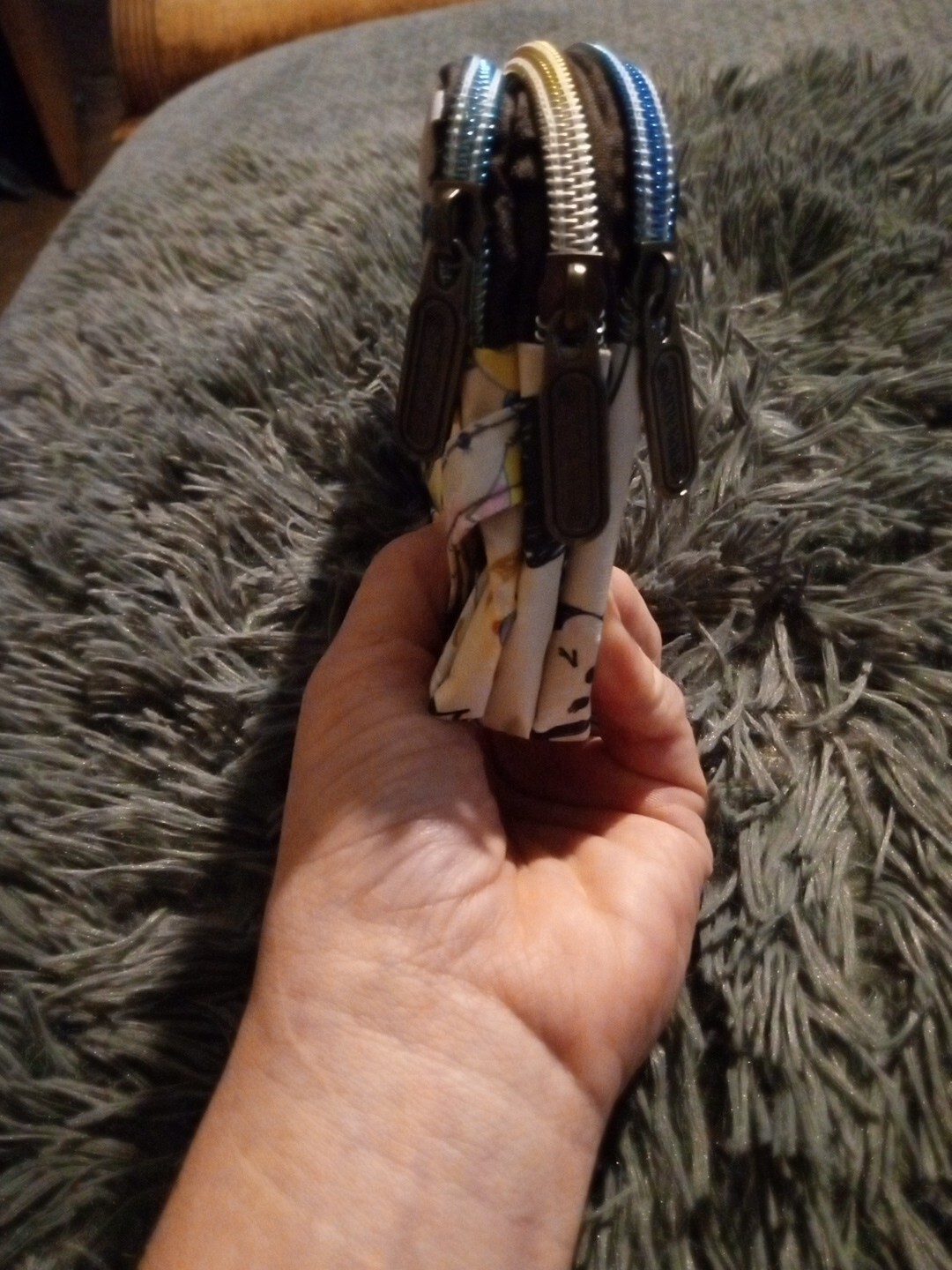 DISNEY WRISTLET TSUM TSUM CELL PHONE BAG CIGARETTES 3 Zippers Wallet CLUTCH NEW