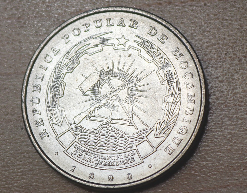 1980 Mozanbique 50 Centavos