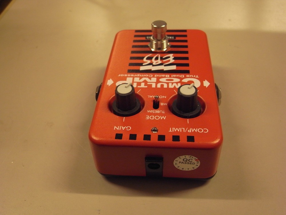 EBS Multi Comp Red Compressor Pedal 2-Knob Limited Edition Used