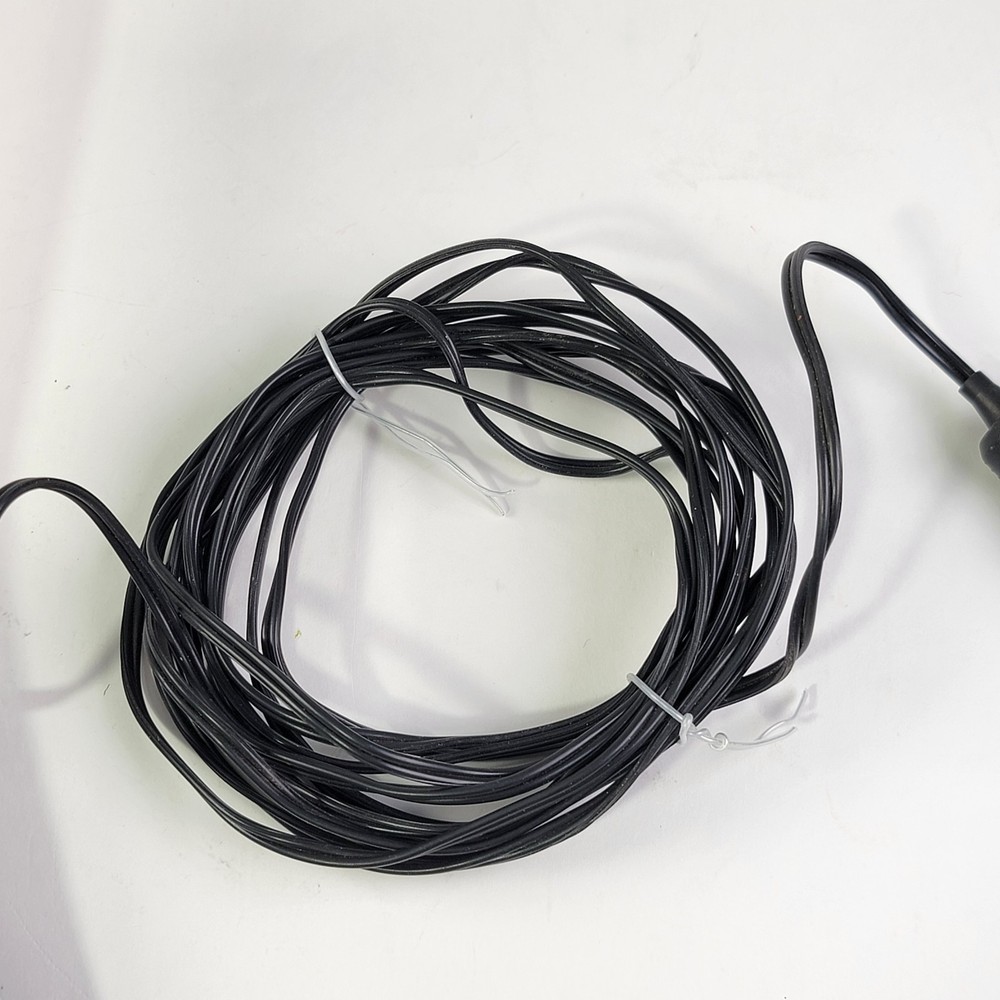 Heated Ice Scraper Has A Light And A 14.5 Foot Cord. Never Used