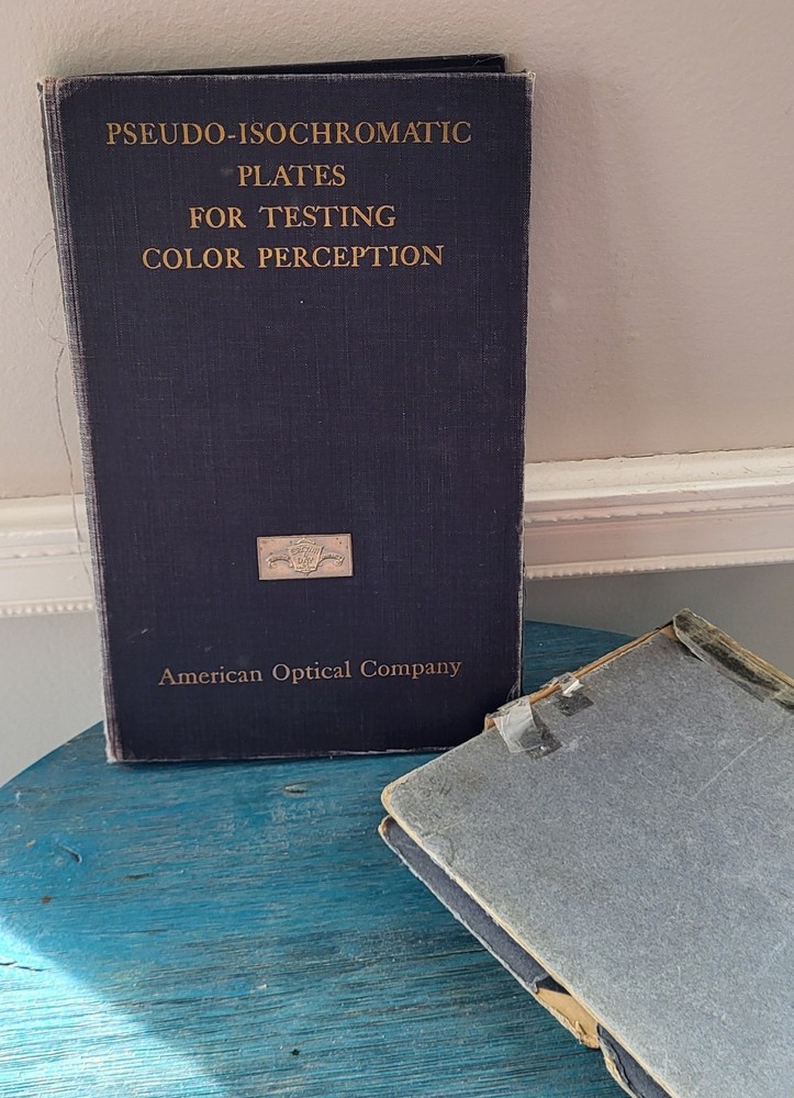 Pseudo-Isochromatic Plates for Testing Color Perception - American Optical 1940