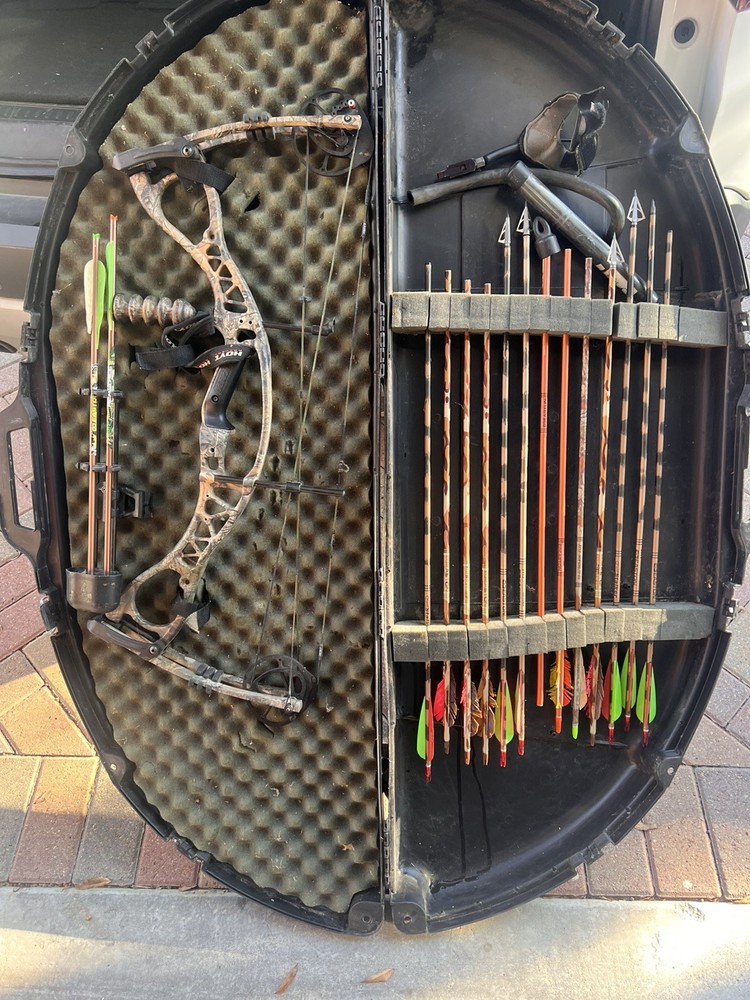 hoyt charger compound bow