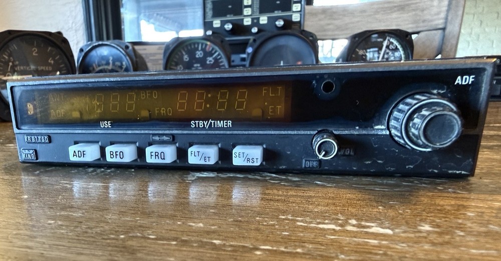 King KR87 ADF Receiver 066-1072-00 w Tray Bendix King Avionics Untested