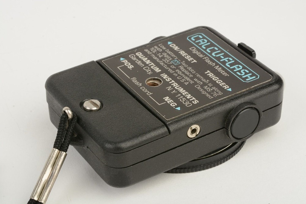 Quantum Calcuflash Digital Flash Meter w/ strap, tested, great