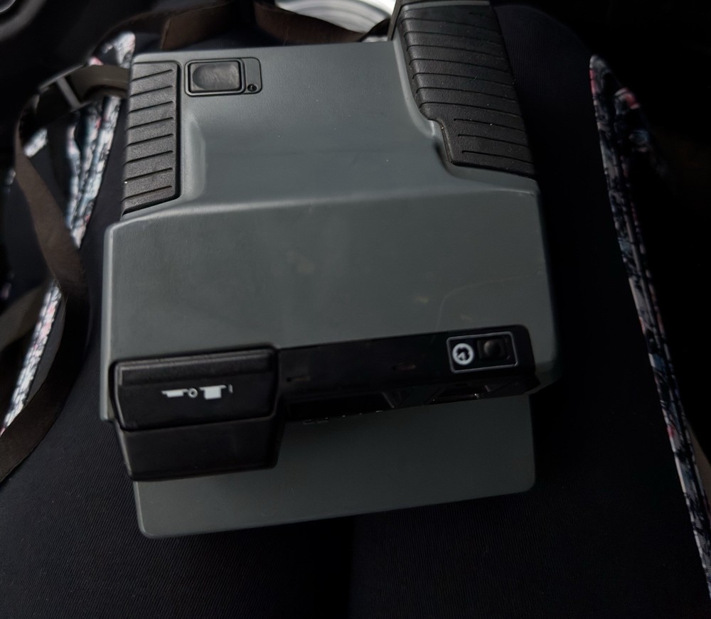 Polaroid Impulse AF AutoFocus System Vintage Instant Camera Gray