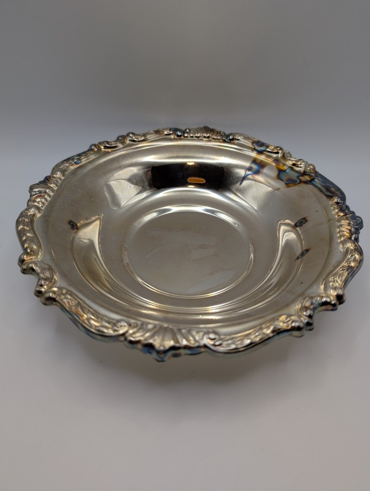 Vintage Silverplate Serving Bowl – Decorative Ornate Edge – Lion Mark