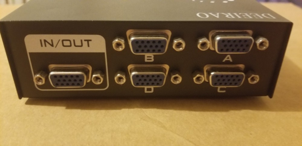 VGA Switch Box DEEIRAO