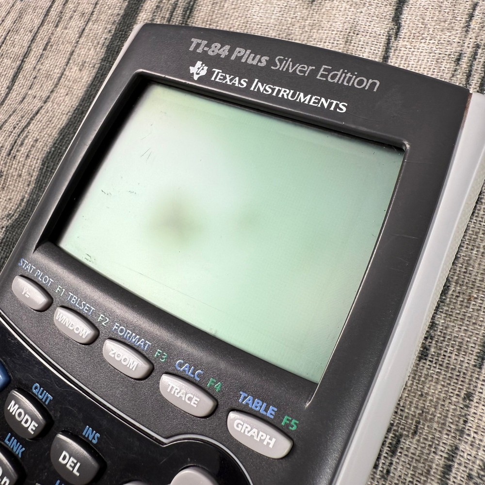 Texas Instruments TI-84 Plus Silver Edition Graphing Calculator - *Read*