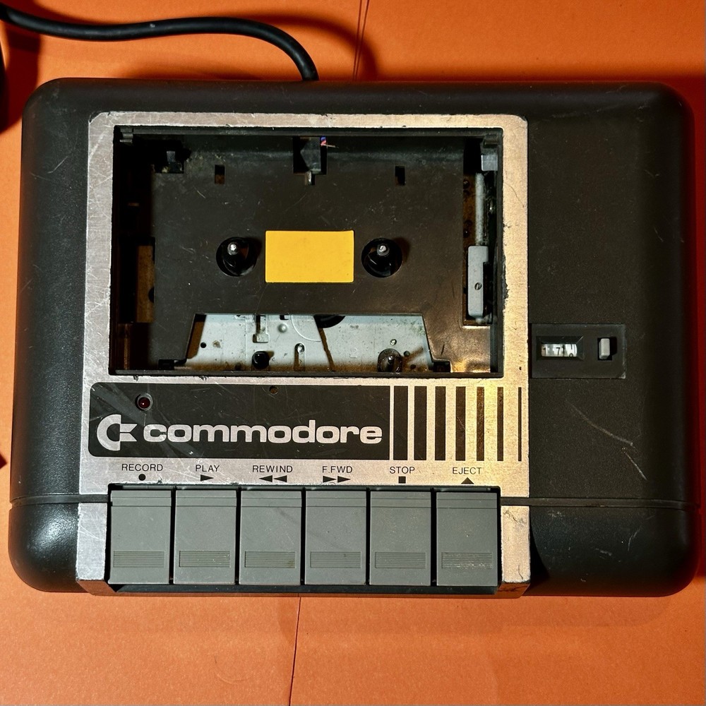 Commodore 16 C16 Bundle, Datasette & Power supply - Working