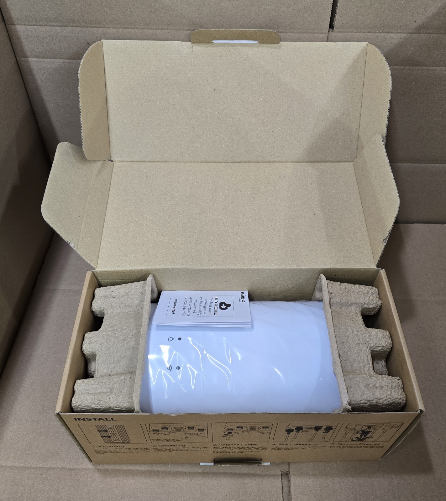 New Mimosa A5C Access Point MU-MIMO 4x4 Gigabit AP IP67 5.15 - 6.2 GHz 500+ Mbps