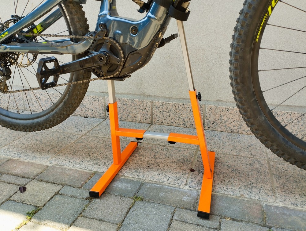 EMTB Adjustable Universal Extendable Central Maintenance Kickstand