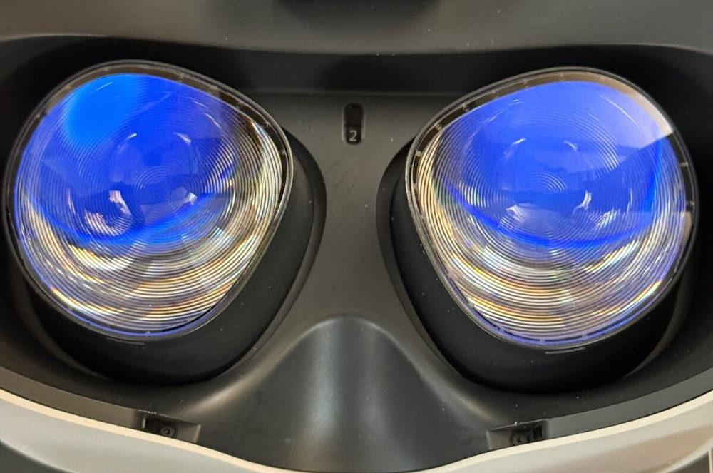 Clean Working 128GB Meta Oculus Quest 2 Headset Only. Plug and Play replacement.