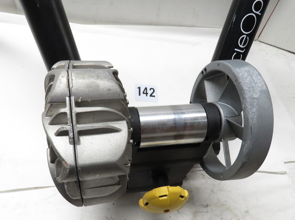 CycleOps Fluid2 Indoor Bike Trainer Cycle Ops