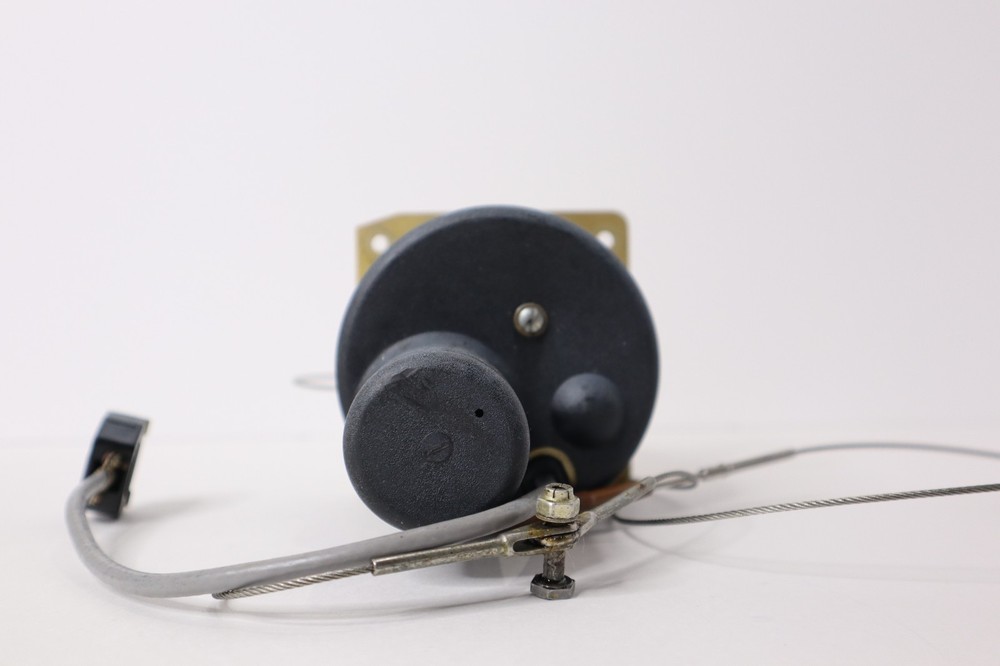 S-TEC 0107-1-P4 Autopilot Pitch Servo