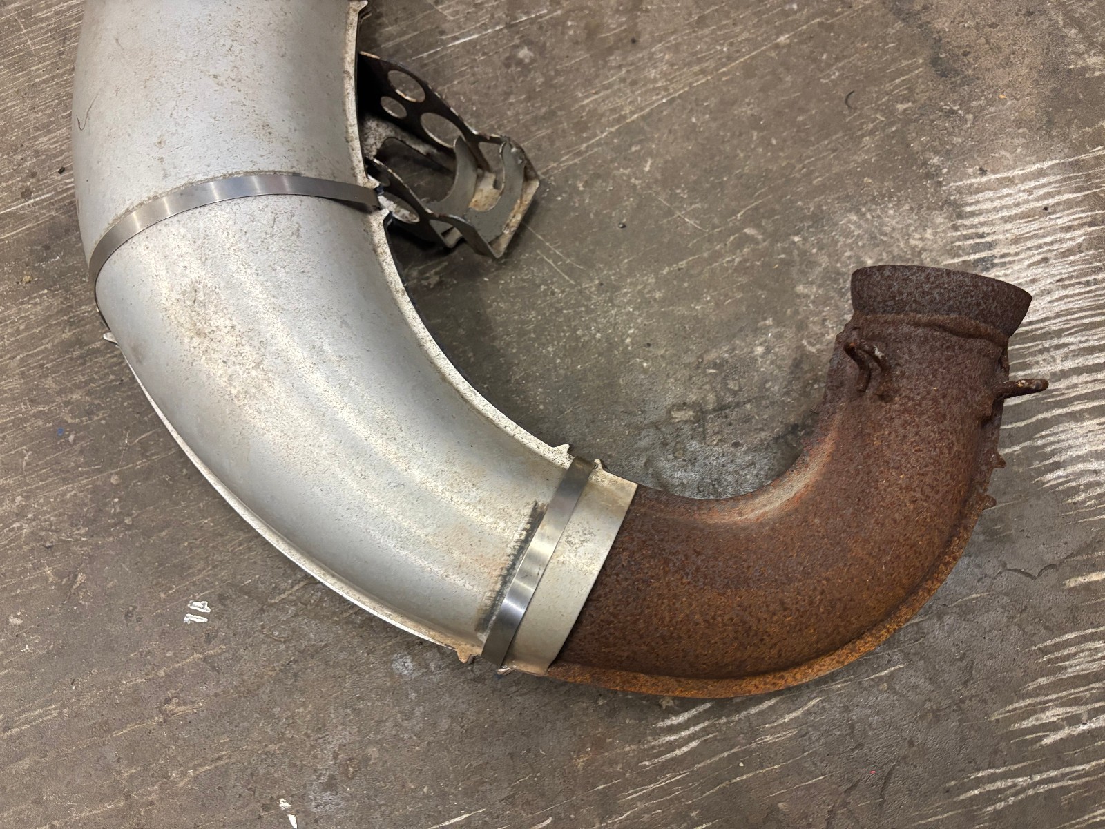 2001 Polaris XC 600 Edge RMK Classic OEM Exhaust Tuned Pipe 02 03 04 05