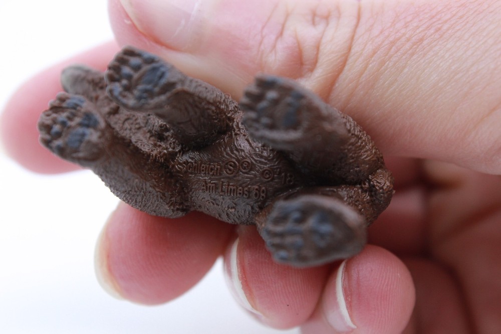 Brown GRIZZLY BEAR CUB 2" Animal Figure - 2018 Schleich