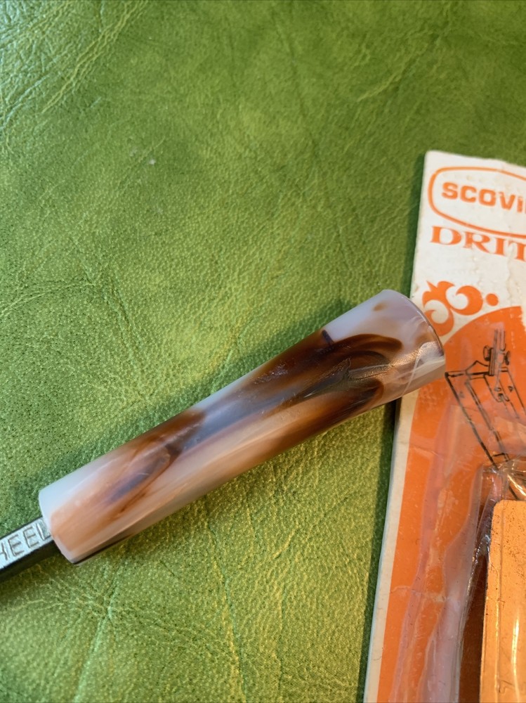 Vintage Dritz Tracing Wheel Sewing Bakelite Handle Plus Scovill Button Maker