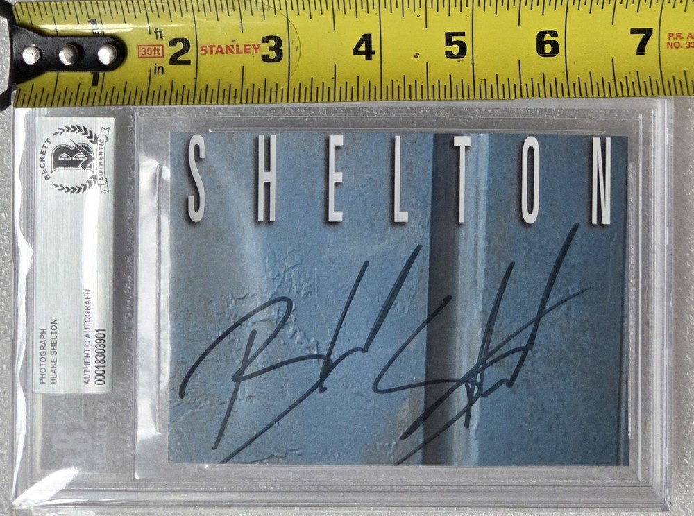 BLAKE SHELTON SIGNED PHOTO BECKETT BAS COA AUTOGRAPHED SLABBED COUNTY MUSIC