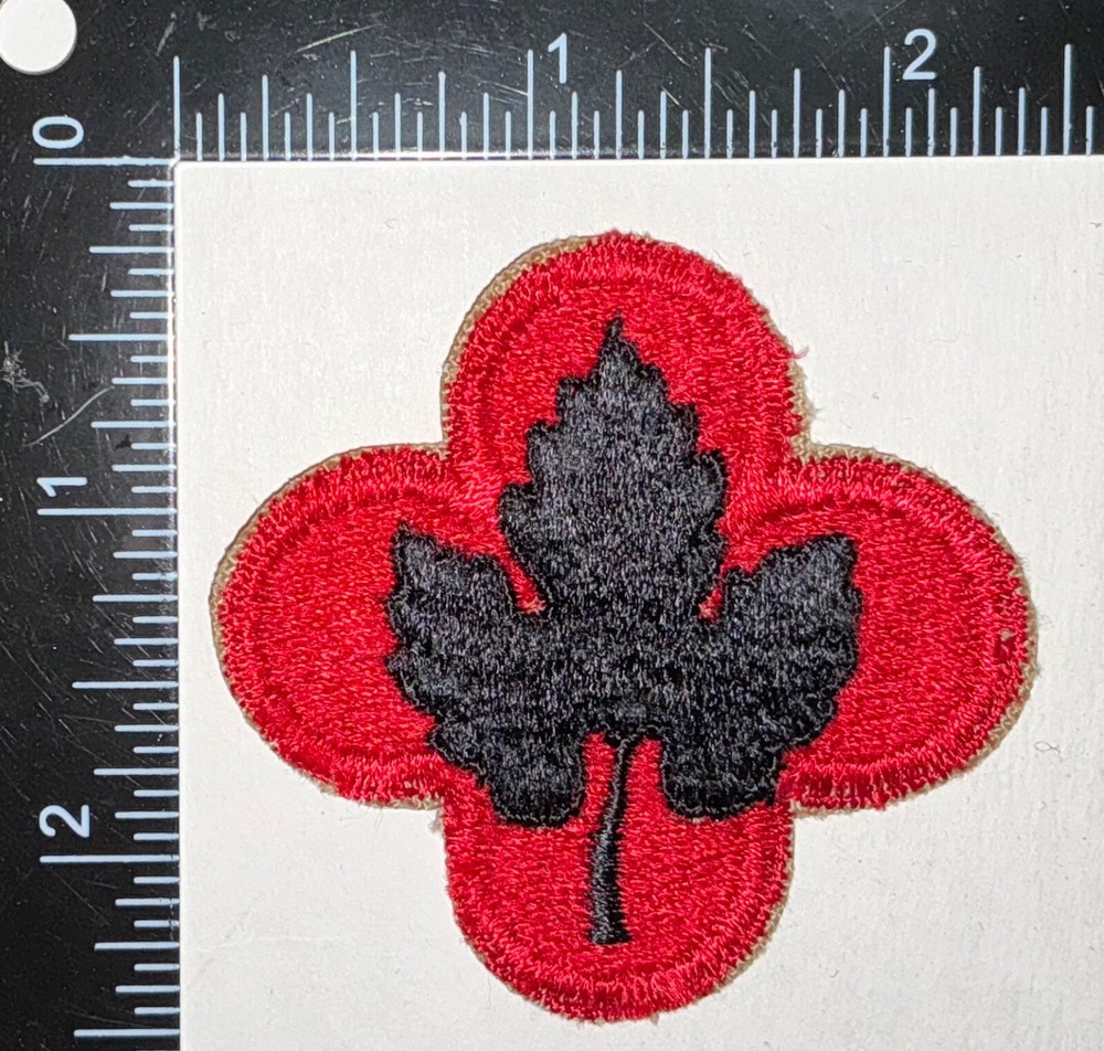 WWII US Army 43rd Infantry Division Red Edge Patch